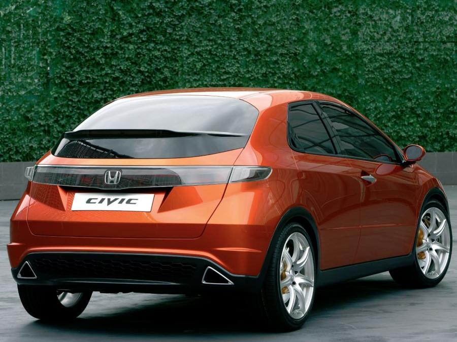  Honda Civic 5-Door Concept 2005 года  (фото 9 из 12)
